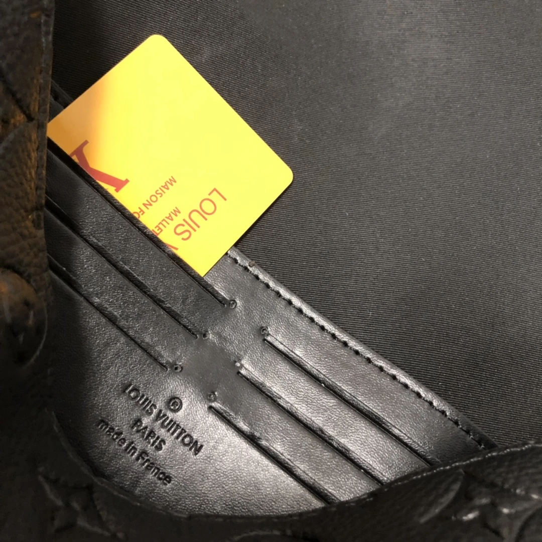 Louis Vuitton S LOCK A4 POUCH M80560 10 M