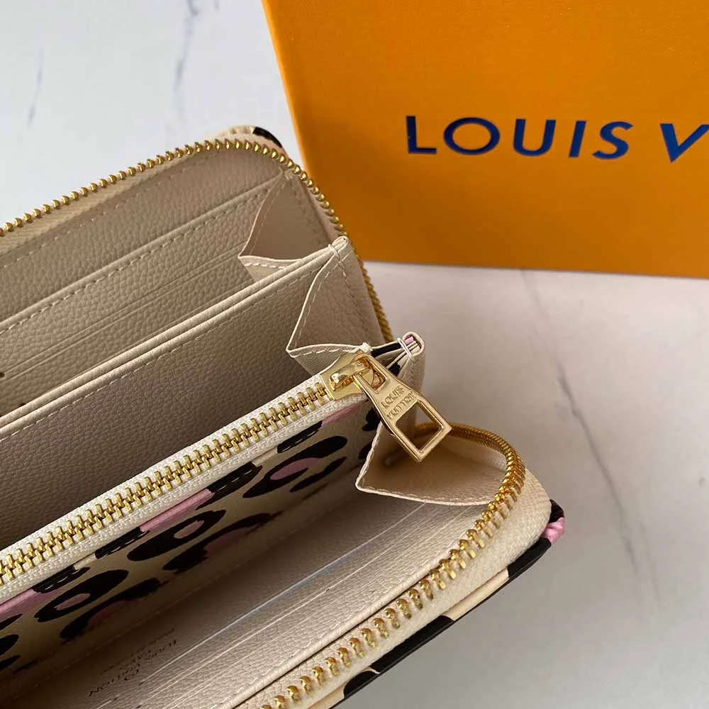Louis Vuitton LEOPARD ZIPPY WALLET M80685 7 M