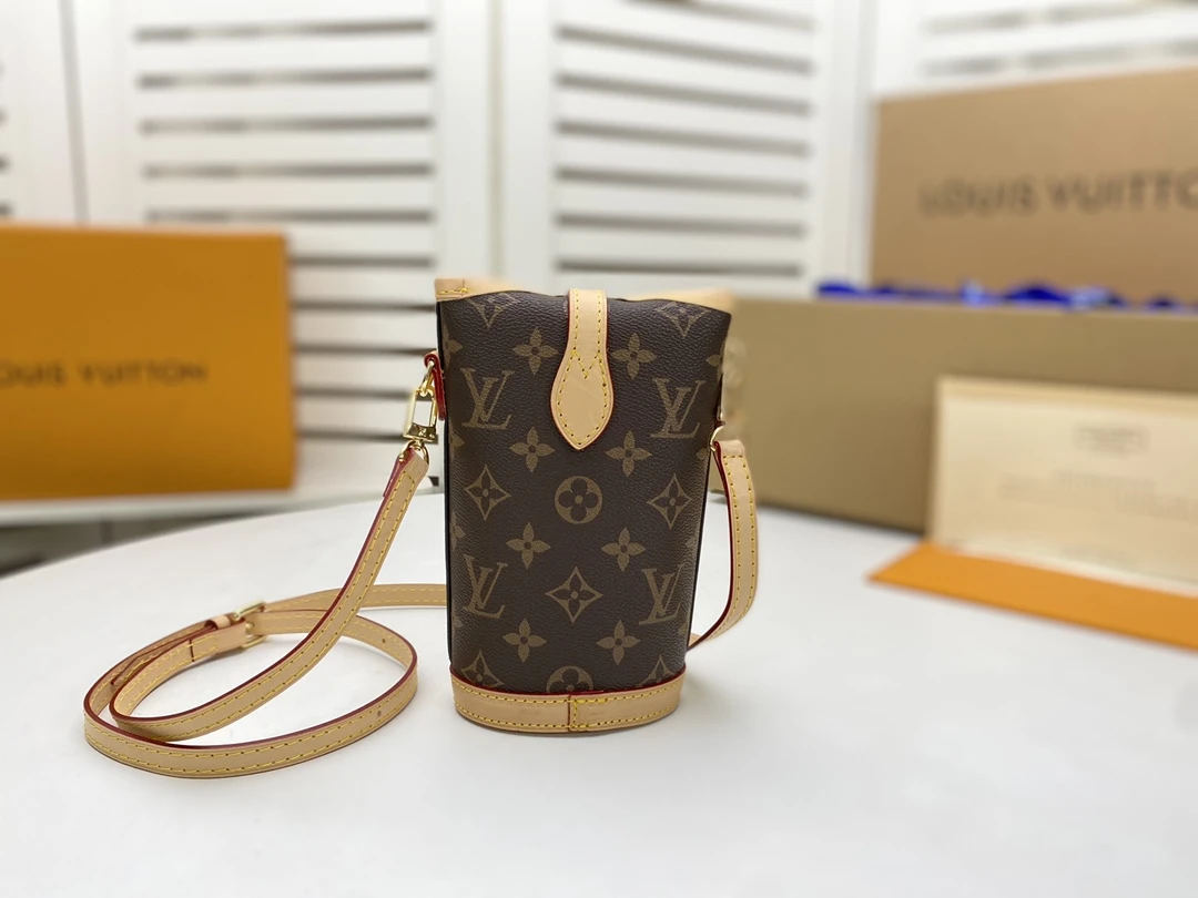 Louis Vuitton FOLD ME POUCH M80874 2 M