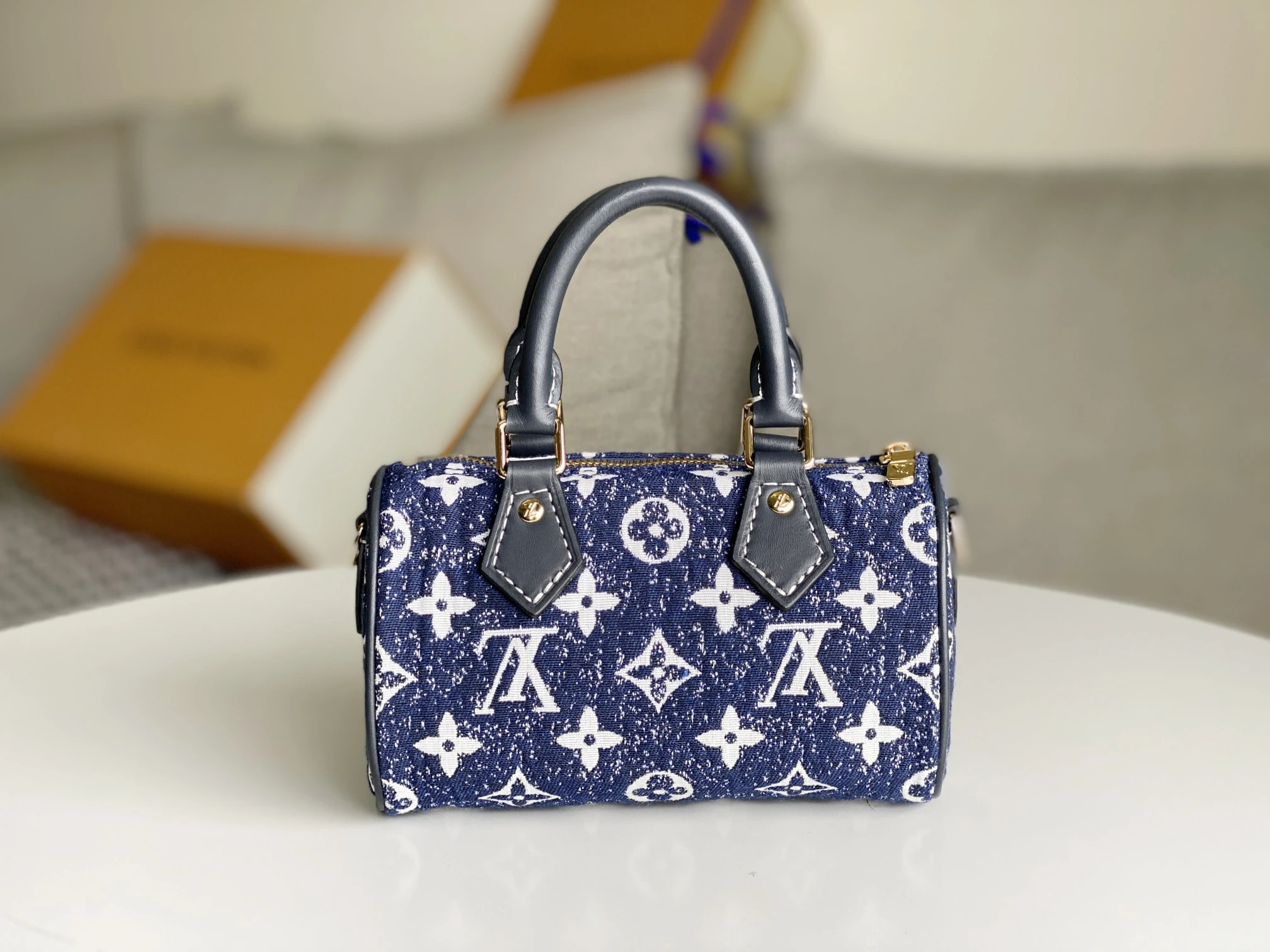 Louis Vuitton NANO SPEEDY M81213 12 M