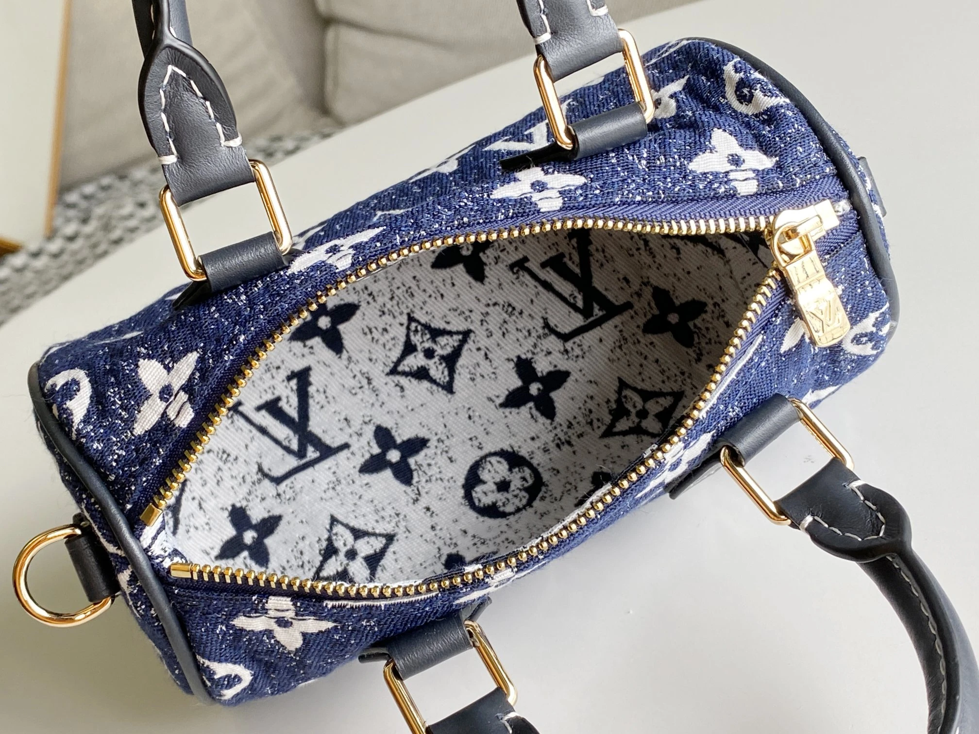 Louis Vuitton NANO SPEEDY M81213 18 M