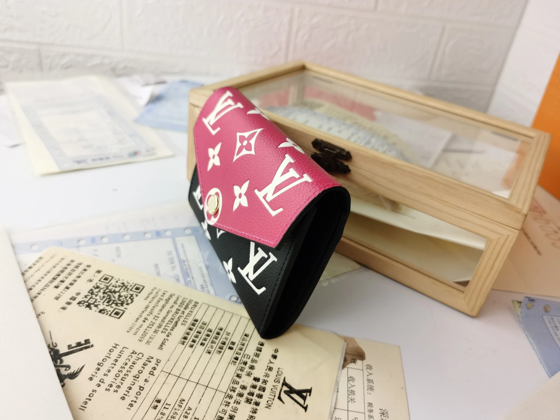 Louis Vuitton AAA-Victorine wallet M81285 4 M