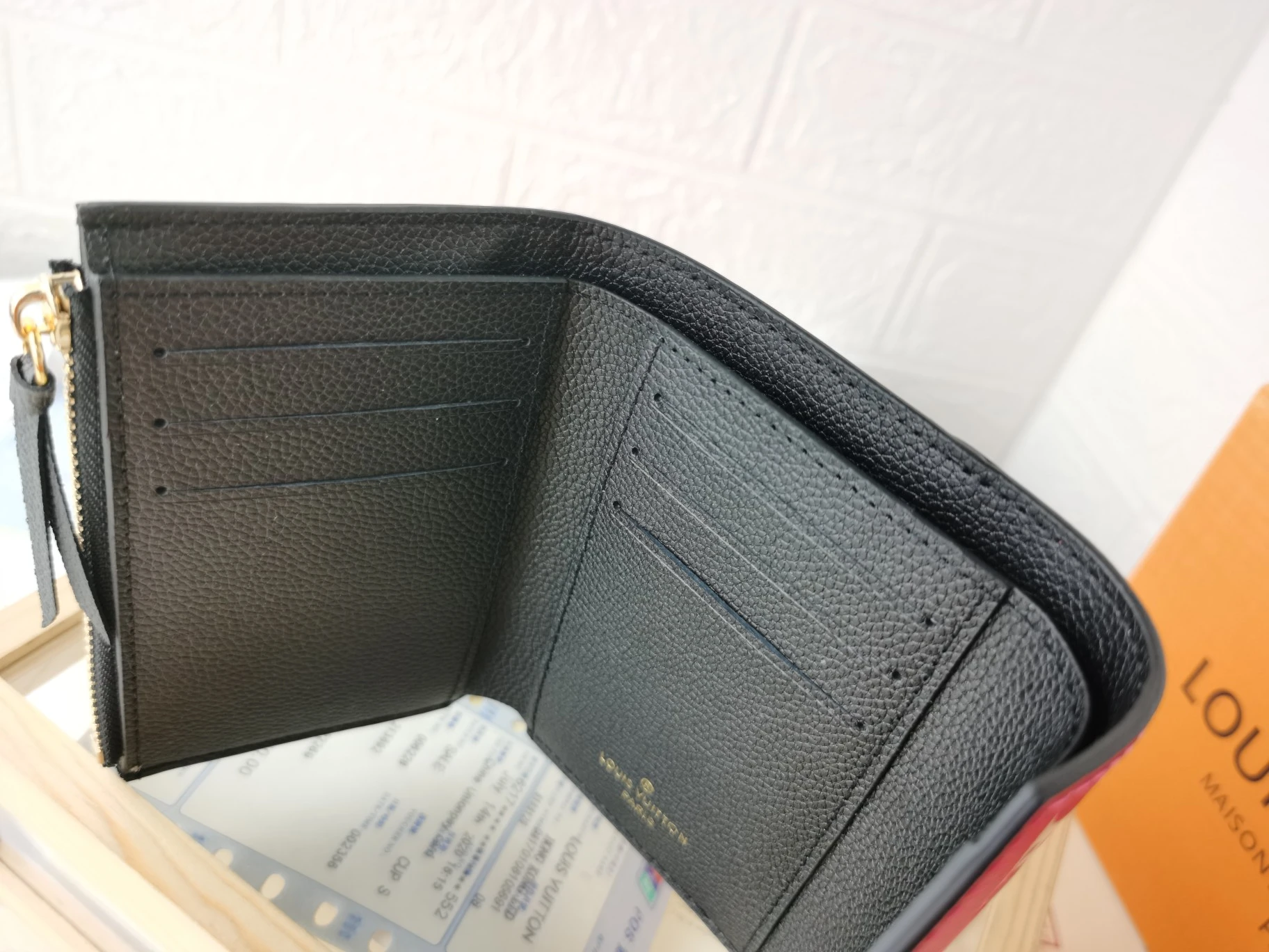 Louis Vuitton AAA-Victorine wallet M81285 6 M