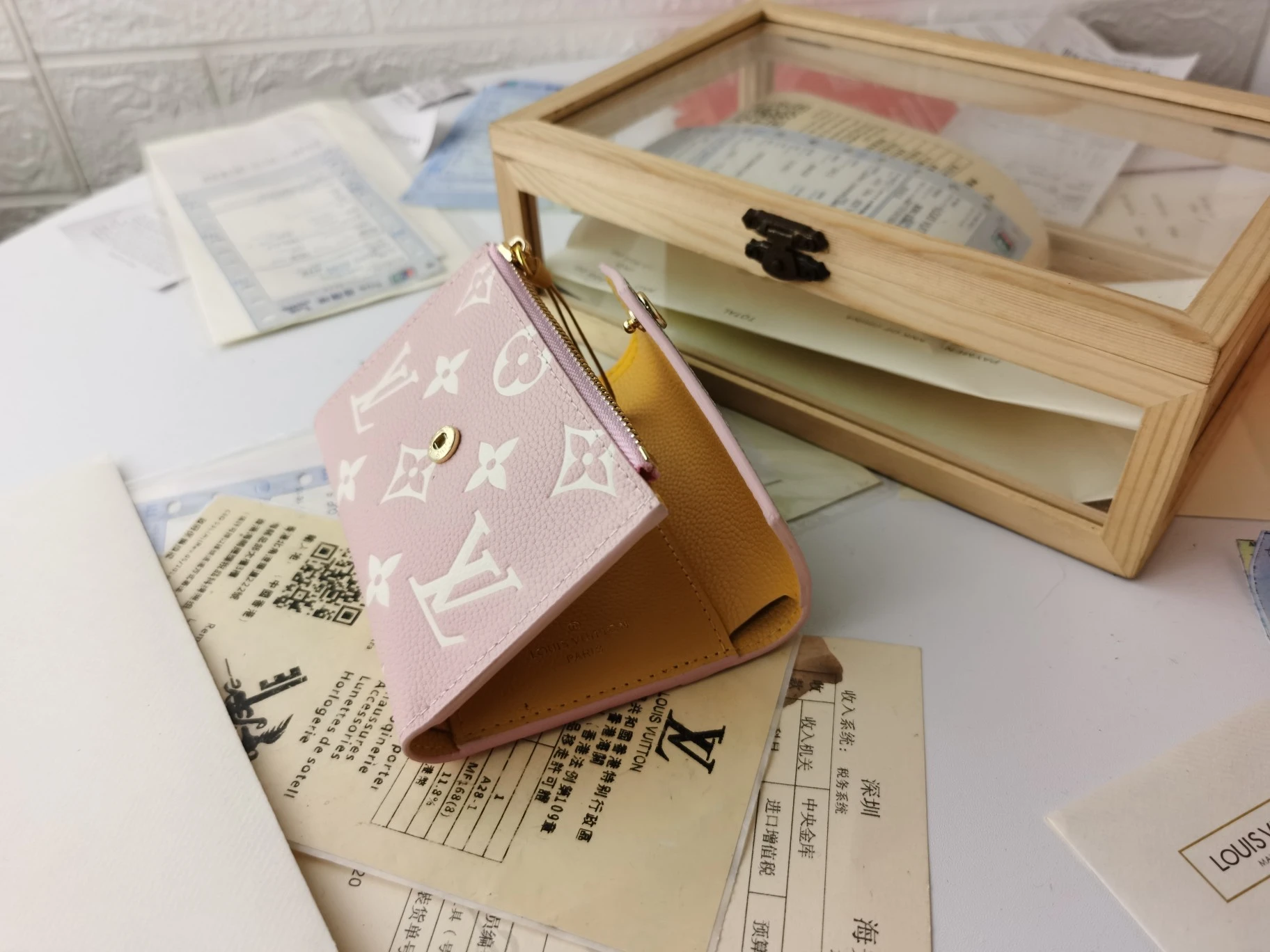 Louis Vuitton AAA-Victorine wallet M81285 10 M