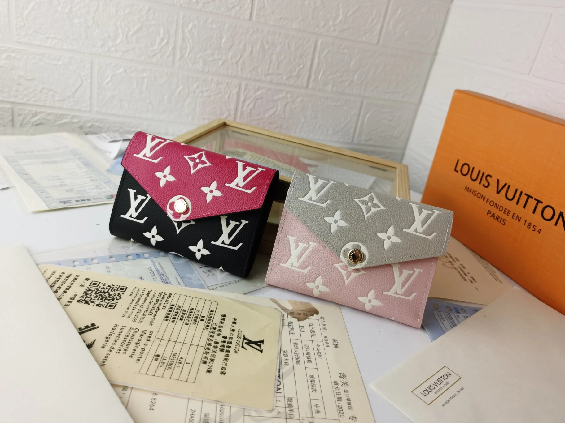 Louis Vuitton AAA-Victorine wallet M81285 1 M