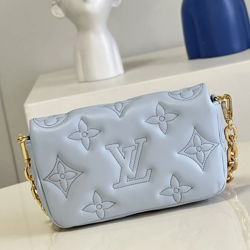 Louis Vuitton AAA- Wallet On Strap Bubblegram 14 M