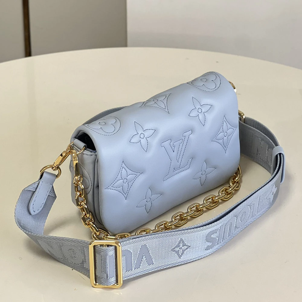 Louis Vuitton AAA- Wallet On Strap Bubblegram 15 M