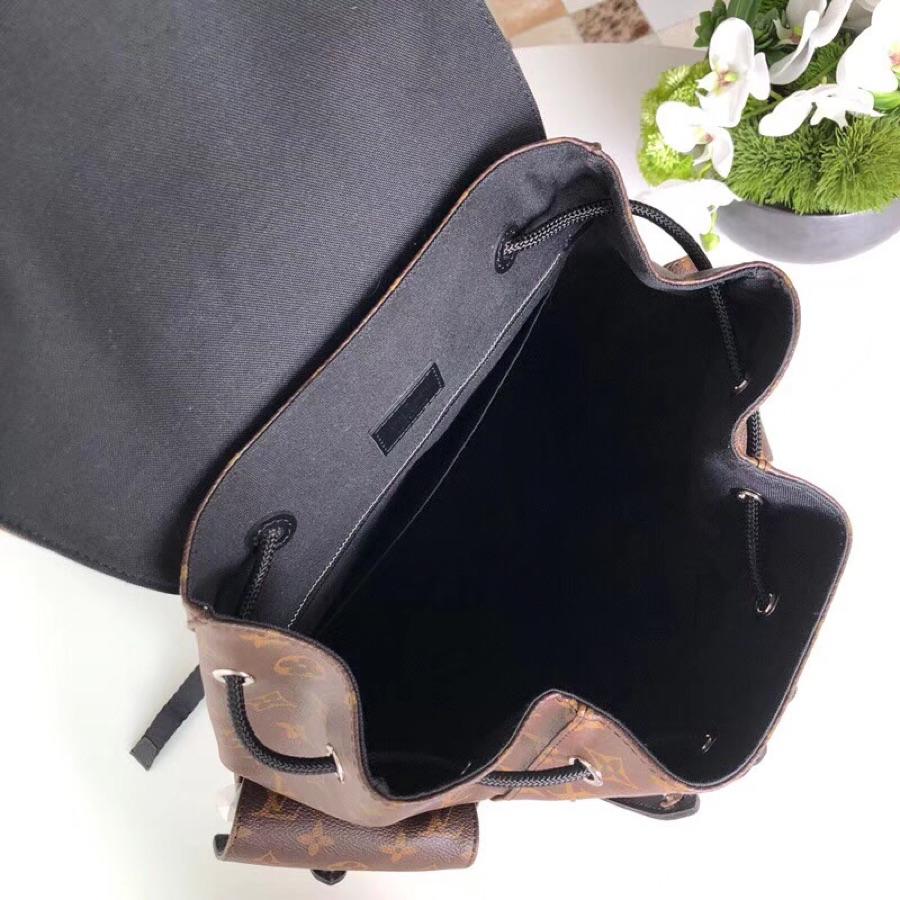 N Mono Brown