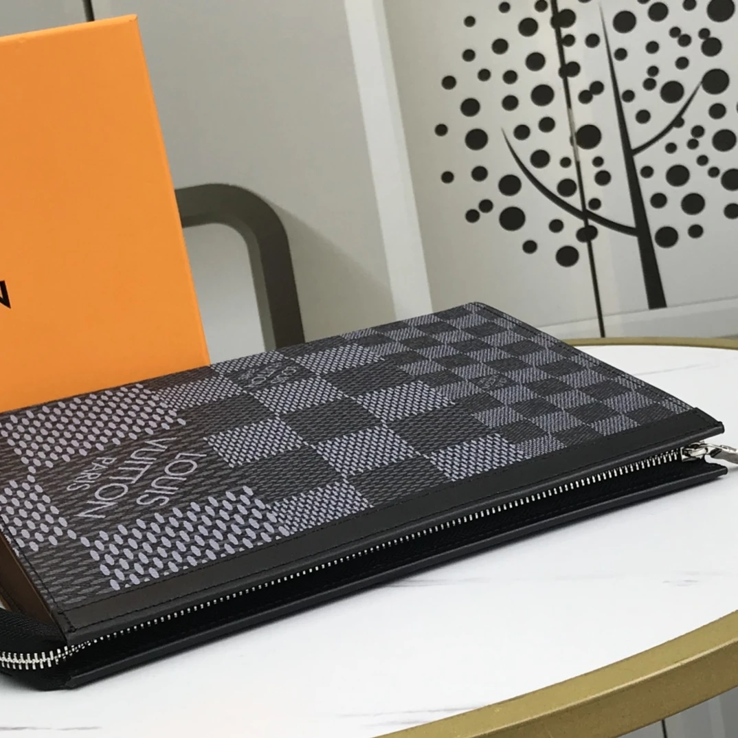 Louis Vuitton POCHETTE VOYAGE N60444 3 N