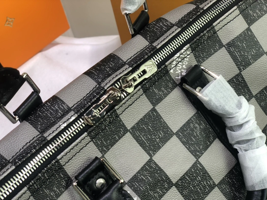 Louis Vuitton Keepall BANDOULIeRE 45 Green/Black 10 N