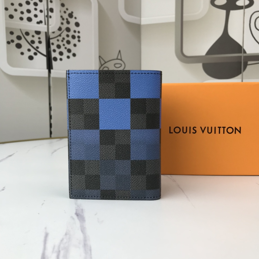 PASSPORT COVER N