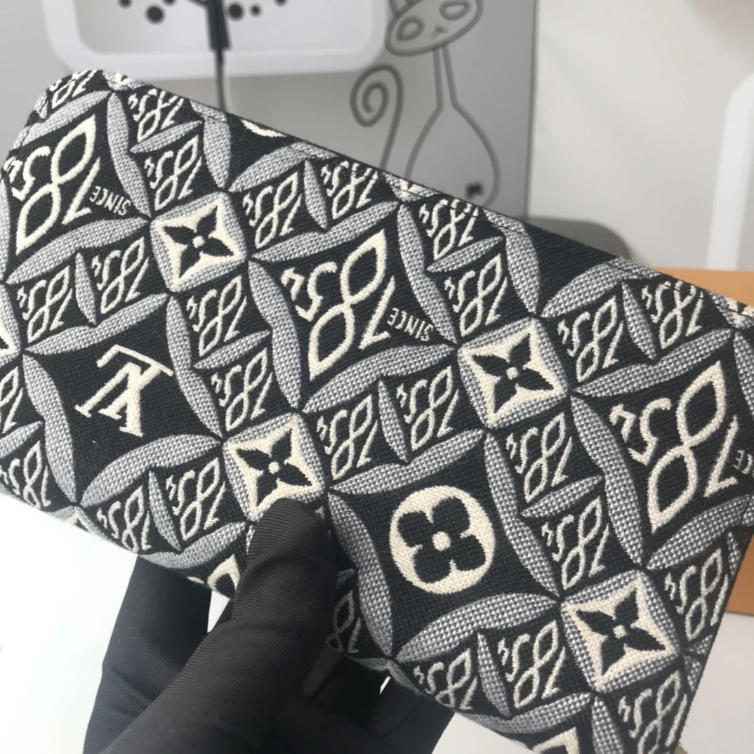 Louis Vuitton SINCE 1854 ZIPPY WALLET M69994 5 SINCE ZIPPY WALLET M