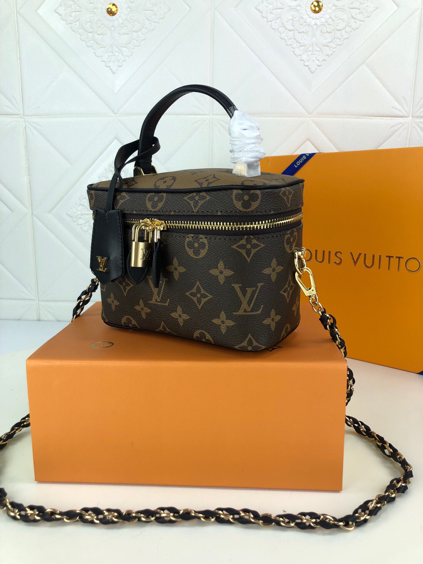 VANITY PM M