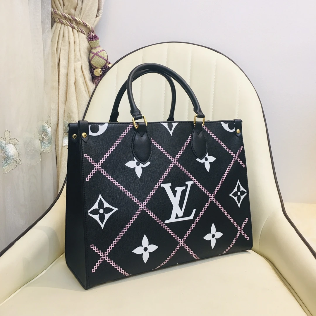 Louis Vuitton ONTHEGO MM M44568 4 blk