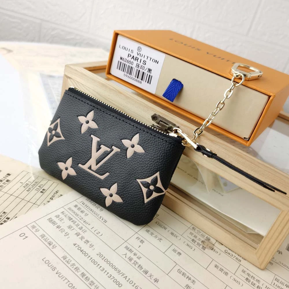 Louis Vuitton AAA-KEY POUCH M80885 1 m