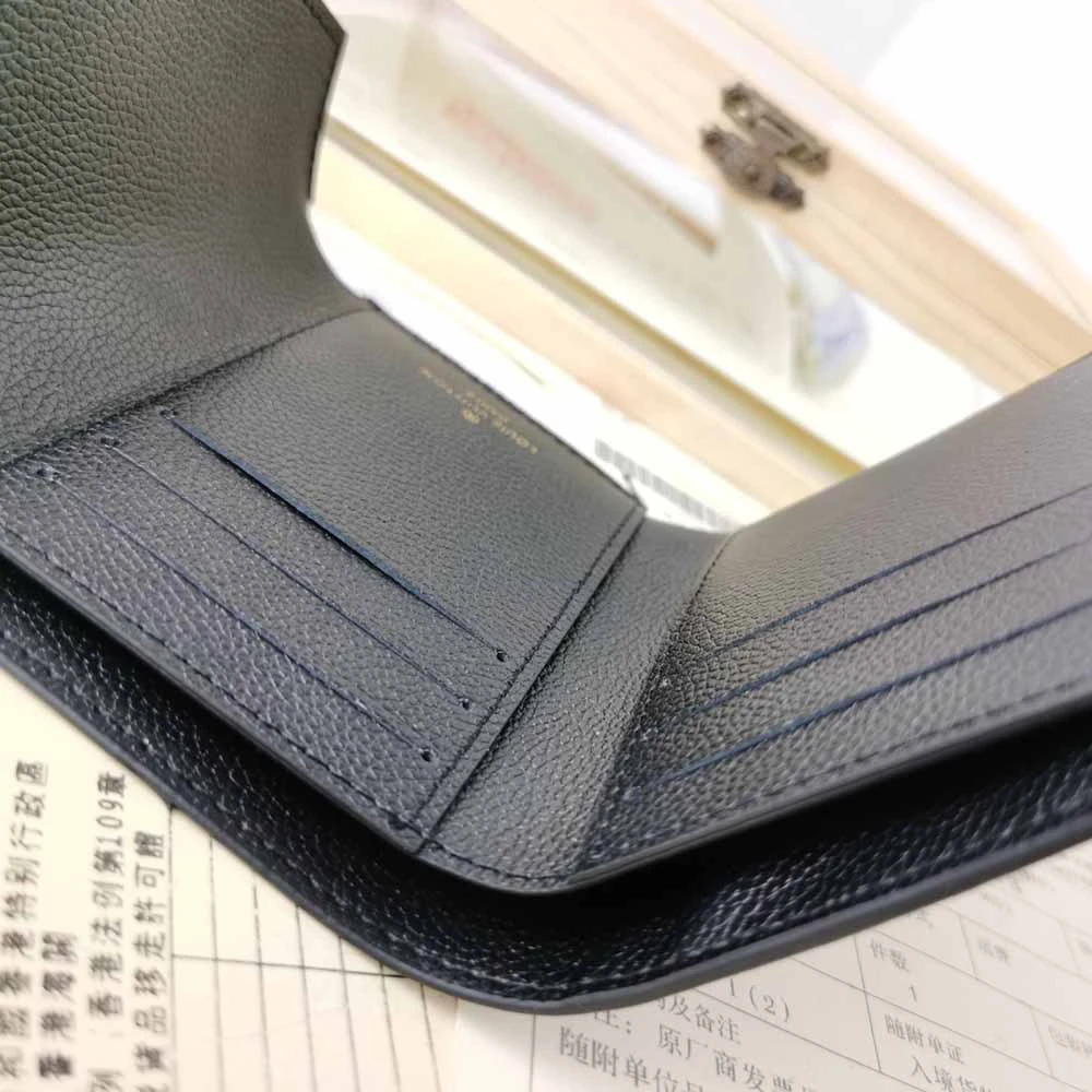 Louis Vuitton VICTORINE WALLET M80968 5 m