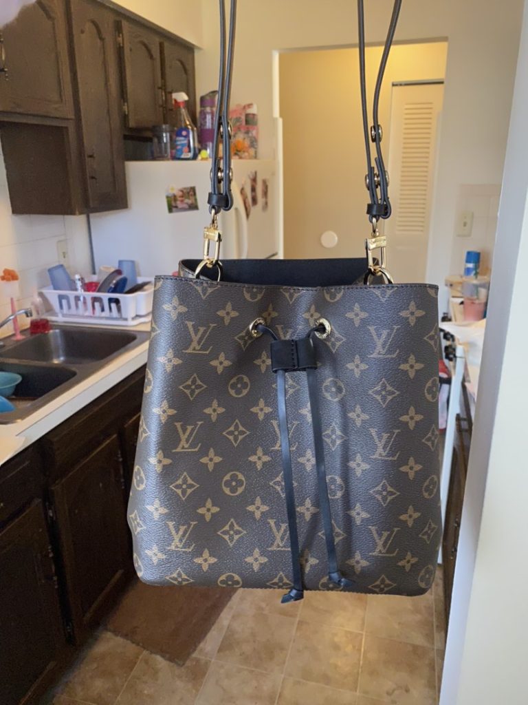 Louis Vuitton NeONOe MM M44020 MONOGRAM photo review