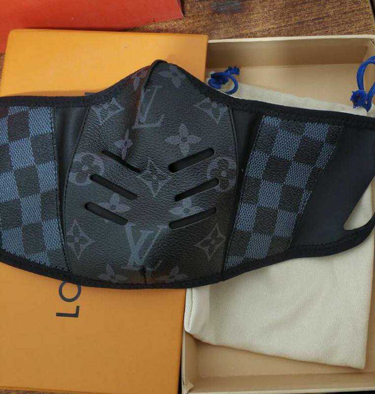 Louis Vuitton The Lux Monogram Bespoke Hand Made Mask Black/Brown photo review